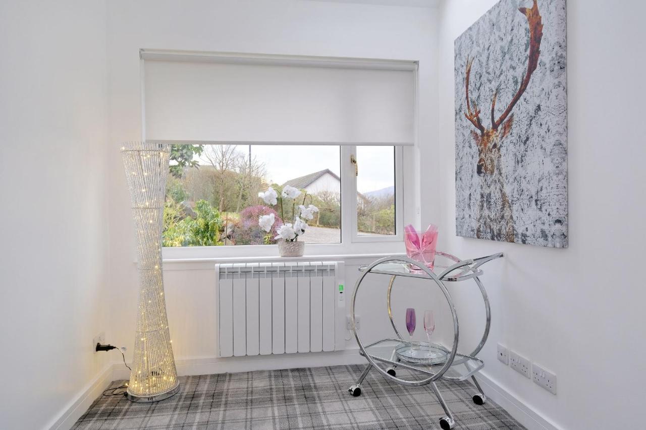 Contemporary Highland House Close To Town And Ben Nevis Fort William Eksteriør bilde